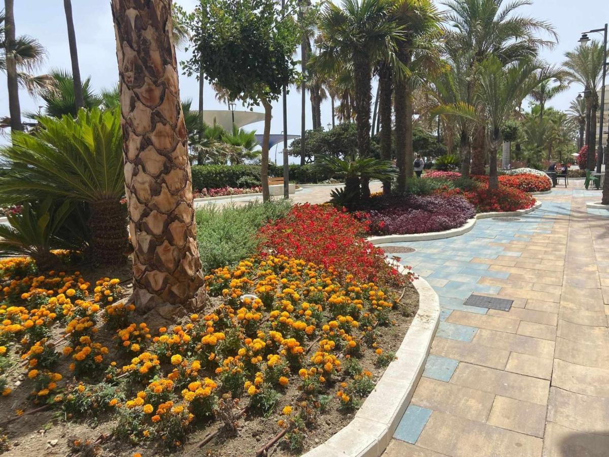 Victoria Home & Parking Estepona Exterior photo