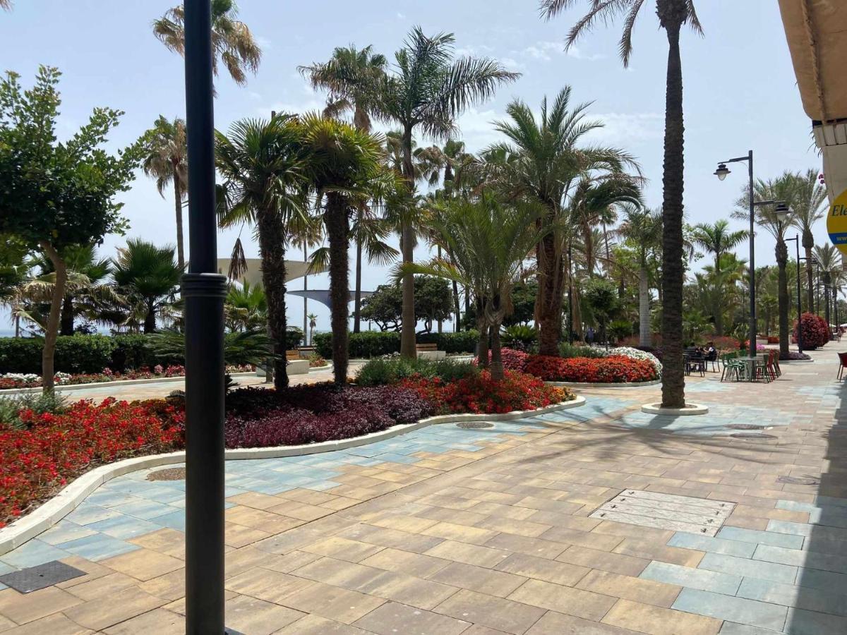 Victoria Home & Parking Estepona Exterior photo